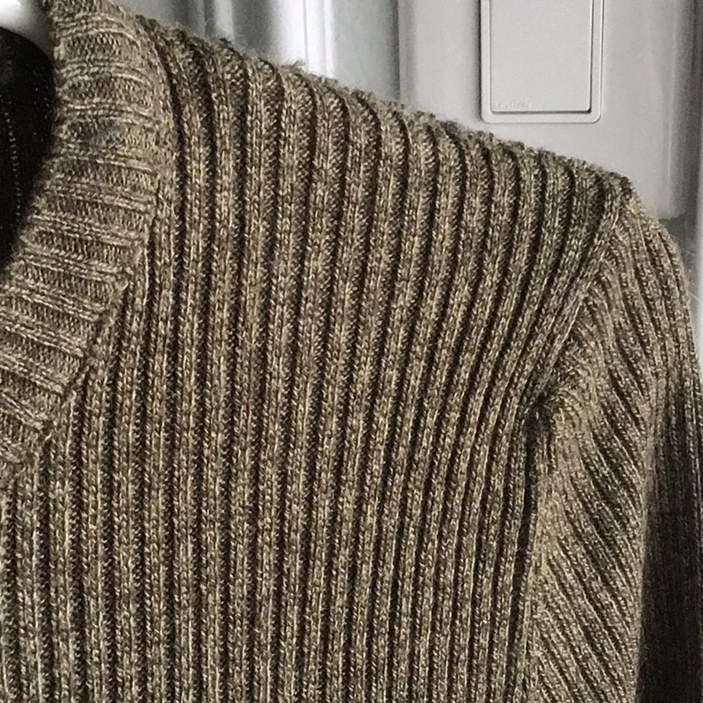 Olive Ribbed Sweater - Picture 3 of 5
